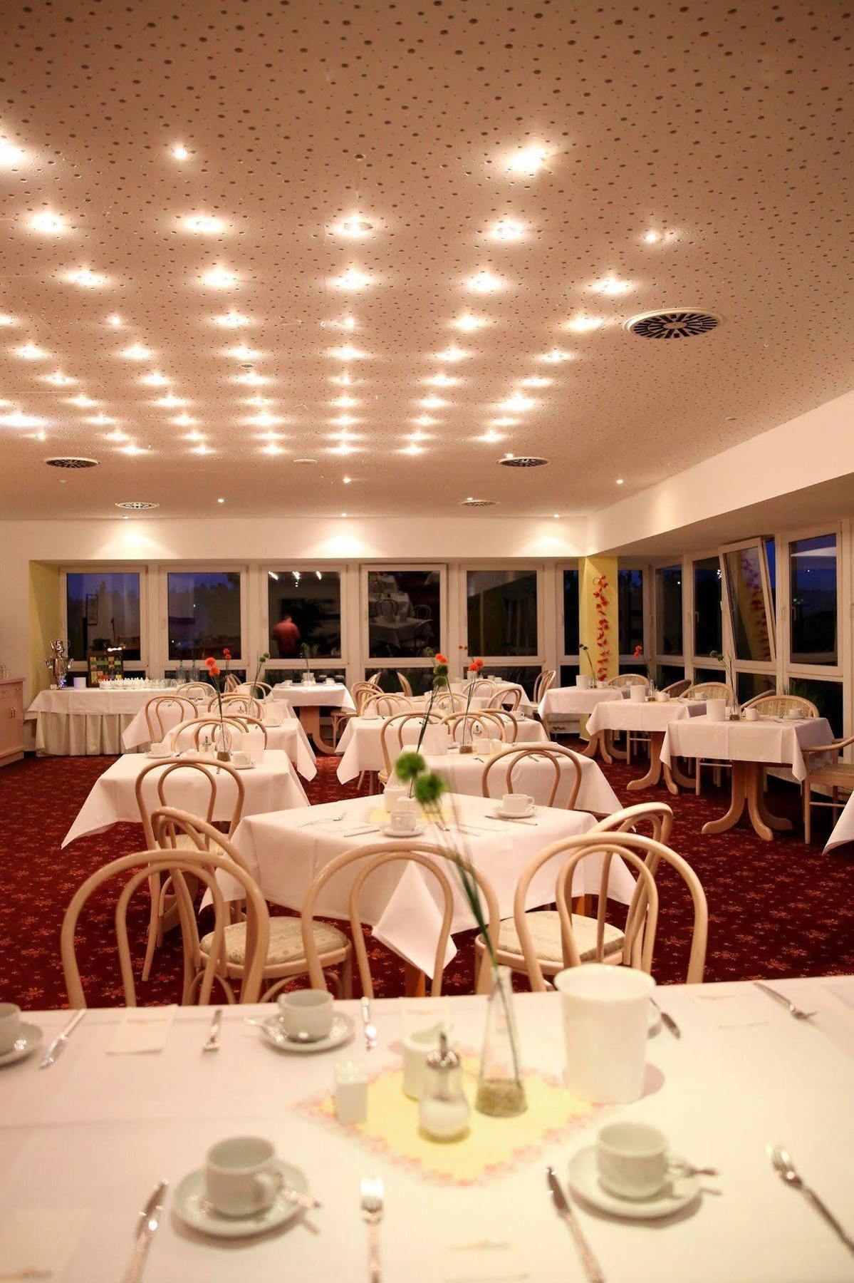 Sonnenhotel Feldberg Am See Mit Schwimmbad, Sauna Und Dampfbad Feldberger Seenlandschaft Eksteriør bilde