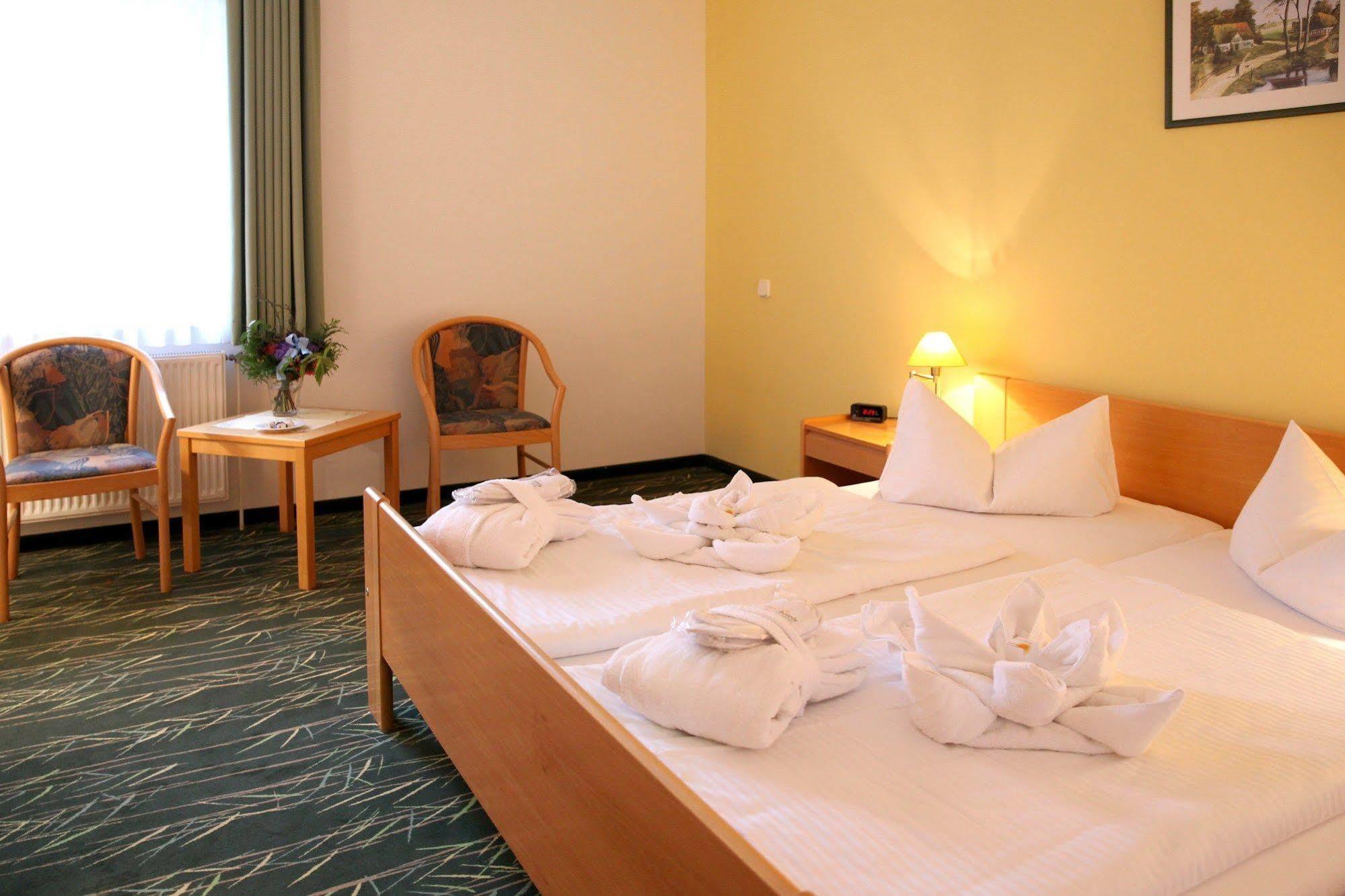 Sonnenhotel Feldberg Am See Mit Schwimmbad, Sauna Und Dampfbad Feldberger Seenlandschaft Eksteriør bilde